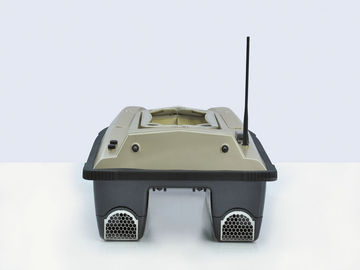 barco de pesca de controle remoto